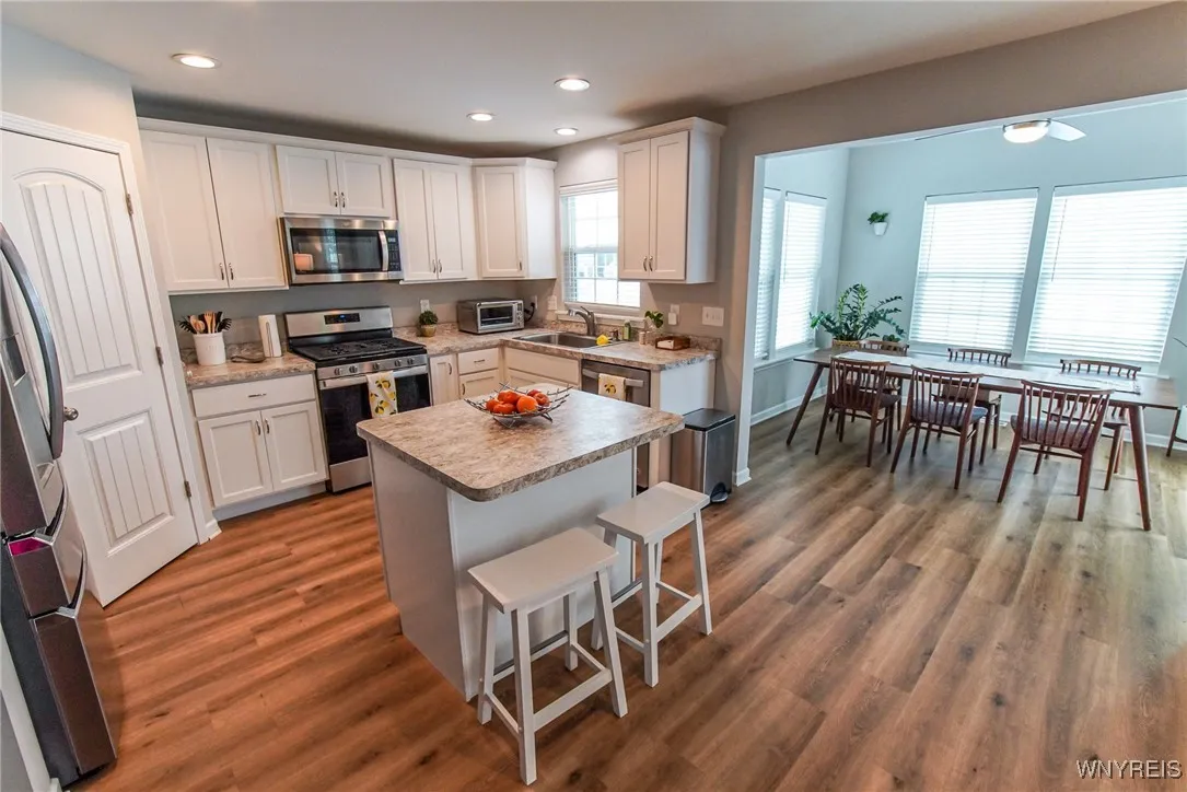 24 Scooter Lane, Hamburg, New York 14075, Hamburg, New York 14075, 3 Bedrooms Bedrooms, 8 Rooms Rooms,2 BathroomsBathrooms,Residential,Closed,24 Scooter Lane, Hamburg, New York 14075,0,B1587933