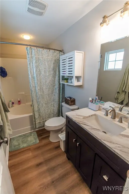 24 Scooter Lane, Hamburg, New York 14075, Hamburg, New York 14075, 3 Bedrooms Bedrooms, 8 Rooms Rooms,2 BathroomsBathrooms,Residential,Closed,24 Scooter Lane, Hamburg, New York 14075,0,B1587933