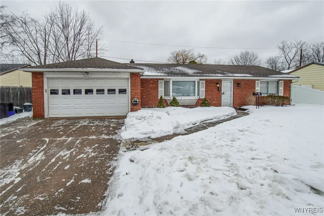 50 Campus Drive West, Amherst, New York 14226, Amherst, New York 14226, 3 Bedrooms Bedrooms, 6 Rooms Rooms,1 BathroomBathrooms,Residential,Closed,50 Campus Drive West, Amherst, New York 14226,0,B1588713