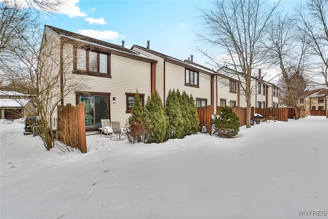 708 Charlesgate Circle, Amherst, New York 14051, Amherst, New York 14051, 2 Bedrooms Bedrooms, 5 Rooms Rooms,1 BathroomBathrooms,Residential,Closed,708 Charlesgate Circle, Amherst, New York 14051,0,B1587962