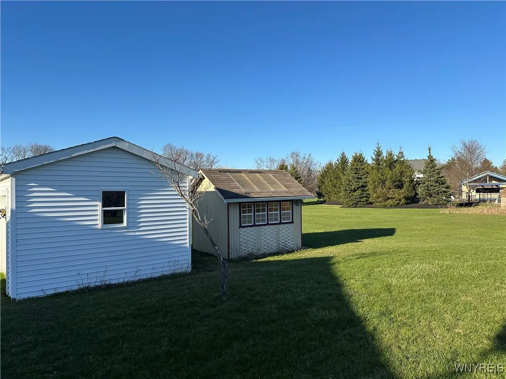 6045 Thompson Road, Clarence, New York 14032, Clarence, New York 14032, 4 Bedrooms Bedrooms, 8 Rooms Rooms,3 BathroomsBathrooms,Residential,Closed,6045 Thompson Road, Clarence, New York 14032,0,B1588823