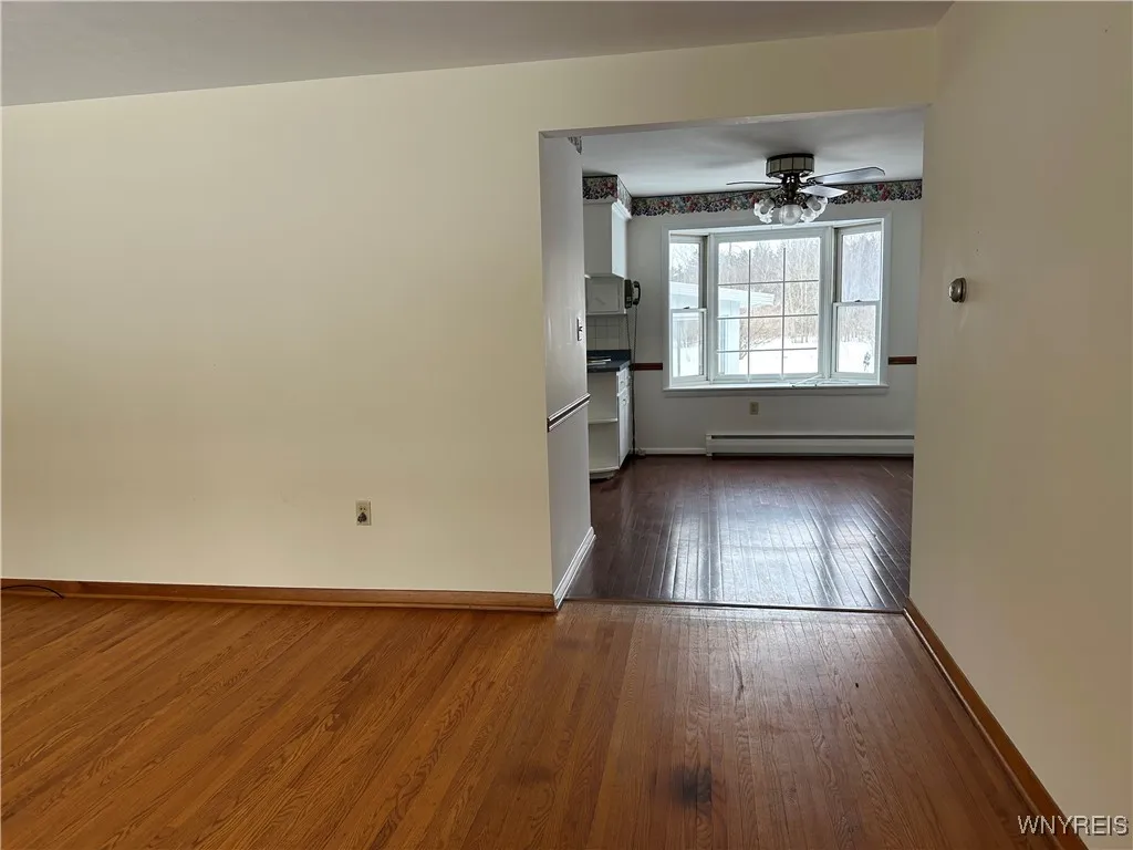 6045 Thompson Road, Clarence, New York 14032, Clarence, New York 14032, 4 Bedrooms Bedrooms, 8 Rooms Rooms,3 BathroomsBathrooms,Residential,Closed,6045 Thompson Road, Clarence, New York 14032,0,B1588823