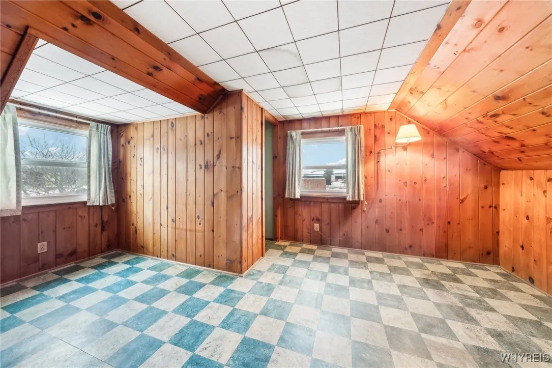115 Nicholas Drive North, Tonawanda-town, New York, Tonawanda, New York 14150, 4 Bedrooms Bedrooms, 7 Rooms Rooms,1 BathroomBathrooms,Residential,Closed,115 Nicholas Drive North, Tonawanda-town, New York,0,B1588814