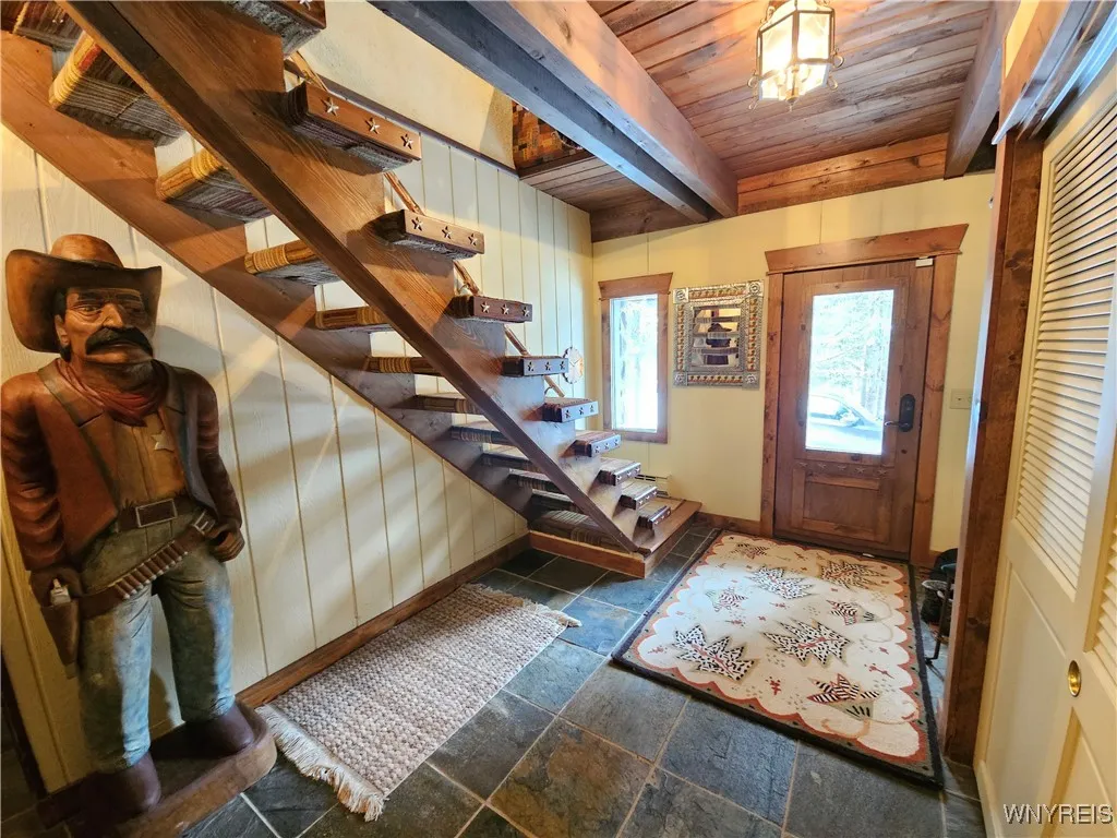 Lower Level Entry
