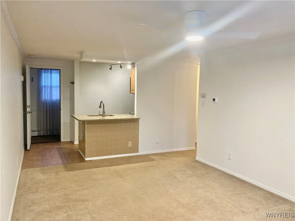 89 Johnson Park 4, Buffalo, New York 14201, Buffalo, New York 14201, 1 Bedroom Bedrooms, 3 Rooms Rooms,1 BathroomBathrooms,Residential Lease,For Rent,89 Johnson Park 4, Buffalo, New York 14201,0,B1588273
