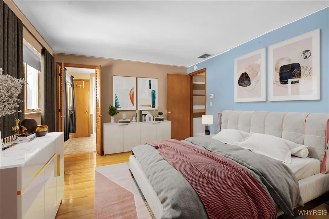 Ensuite virtually staged