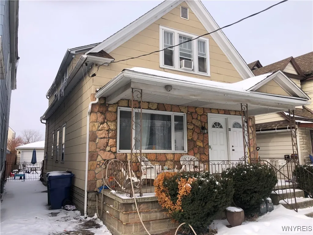 60 Longnecker Street, Buffalo, New York 14206, Buffalo, New York 14206, 4 Bedrooms Bedrooms, ,2 BathroomsBathrooms,Residential,Closed,60 Longnecker Street, Buffalo, New York 14206,0,B1588832