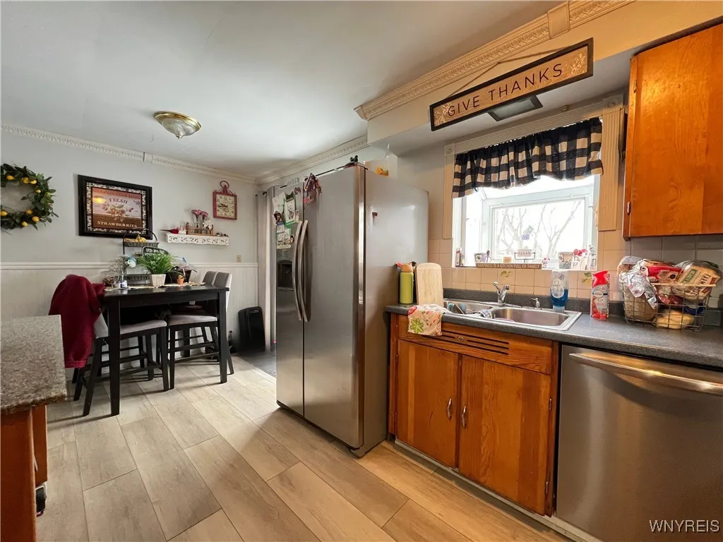 580 Lakeview Avenue, Orchard Park, New York 14127, Orchard Park, New York 14127, 6 Bedrooms Bedrooms, 9 Rooms Rooms,2 BathroomsBathrooms,Residential,Closed,580 Lakeview Avenue, Orchard Park, New York 14127,0,B1588978