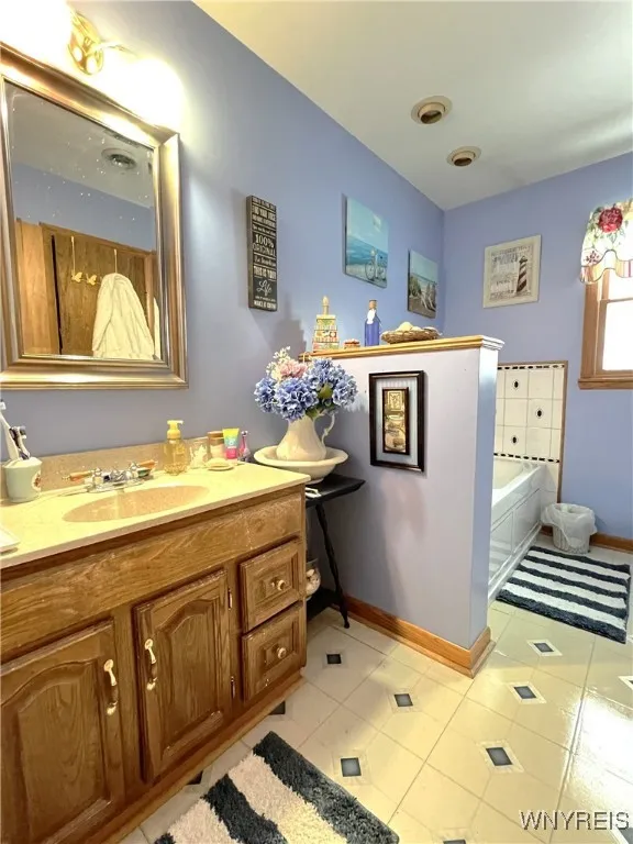 580 Lakeview Avenue, Orchard Park, New York 14127, Orchard Park, New York 14127, 6 Bedrooms Bedrooms, 9 Rooms Rooms,2 BathroomsBathrooms,Residential,Closed,580 Lakeview Avenue, Orchard Park, New York 14127,0,B1588978