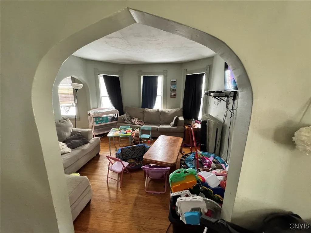 115 Rider Avenue, Syracuse, New York 13207, Syracuse, New York 13207, 5 Bedrooms Bedrooms, ,2 BathroomsBathrooms,Residential,For Sale,115 Rider Avenue, Syracuse, New York 13207,S1588968
