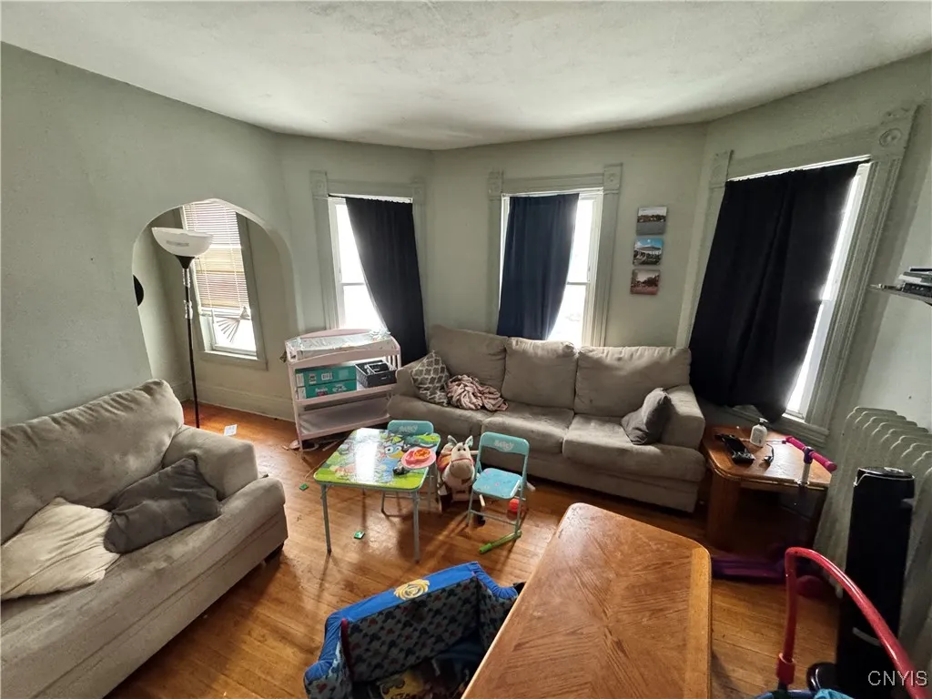 115 Rider Avenue, Syracuse, New York 13207, Syracuse, New York 13207, 5 Bedrooms Bedrooms, ,2 BathroomsBathrooms,Residential,For Sale,115 Rider Avenue, Syracuse, New York 13207,S1588968