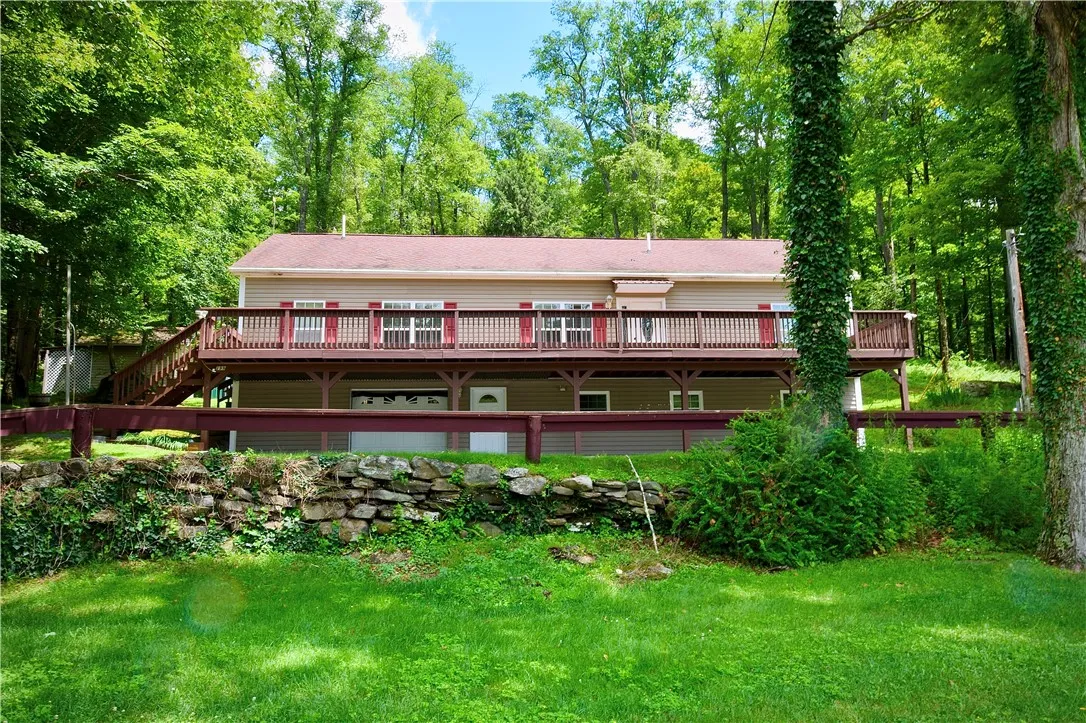 199 Gulf Road, Rockland, New York 12776, Rockland, New York 12776, 3 Bedrooms Bedrooms, 12 Rooms Rooms,2 BathroomsBathrooms,Residential,For Sale,199 Gulf Road, Rockland, New York 12776,R1588945