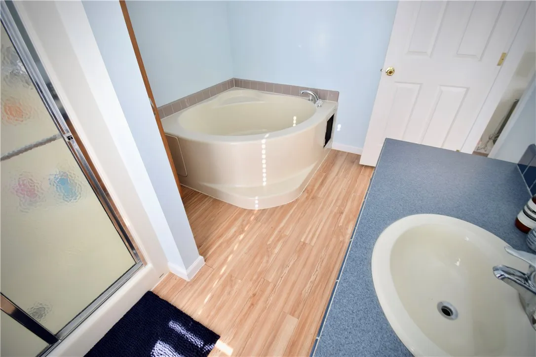 199 Gulf Road, Rockland, New York 12776, Rockland, New York 12776, 3 Bedrooms Bedrooms, 12 Rooms Rooms,2 BathroomsBathrooms,Residential,For Sale,199 Gulf Road, Rockland, New York 12776,R1588945