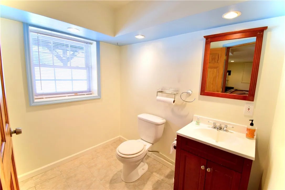 199 Gulf Road, Rockland, New York 12776, Rockland, New York 12776, 3 Bedrooms Bedrooms, 12 Rooms Rooms,2 BathroomsBathrooms,Residential,For Sale,199 Gulf Road, Rockland, New York 12776,R1588945