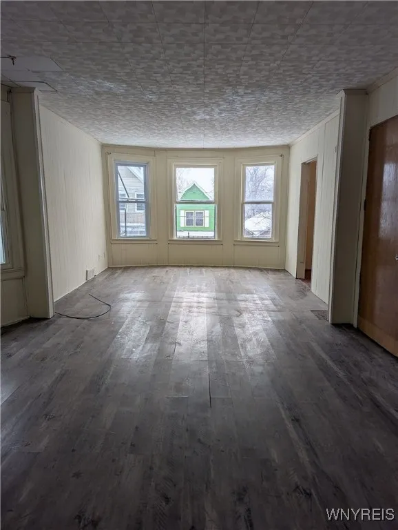 67 Barton Street Upper, Buffalo, New York 14213, Buffalo, New York 14213, 3 Bedrooms Bedrooms, 7 Rooms Rooms,1 BathroomBathrooms,Residential Lease,Closed,67 Barton Street Upper, Buffalo, New York 14213,0,B1588927