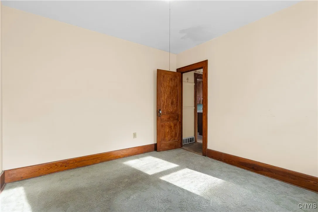 1407 Downer Avenue, Utica, New York 13502, Utica, New York 13502, 4 Bedrooms Bedrooms, 10 Rooms Rooms,1 BathroomBathrooms,Residential,For Sale,1407 Downer Avenue, Utica, New York 13502,S1586502