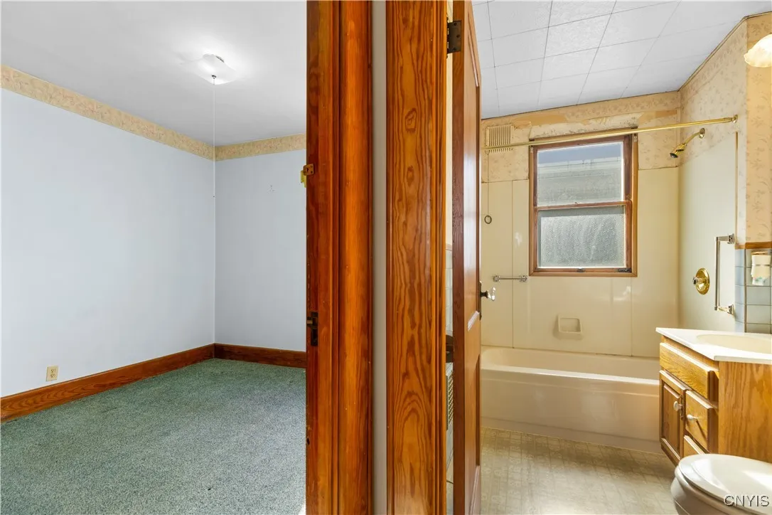 1407 Downer Avenue, Utica, New York 13502, Utica, New York 13502, 4 Bedrooms Bedrooms, 10 Rooms Rooms,1 BathroomBathrooms,Residential,For Sale,1407 Downer Avenue, Utica, New York 13502,S1586502