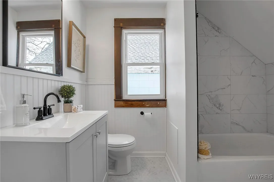 49 Lockwood Avenue, Buffalo, New York 14220, Buffalo, New York 14220, 3 Bedrooms Bedrooms, 8 Rooms Rooms,1 BathroomBathrooms,Residential,Closed,49 Lockwood Avenue, Buffalo, New York 14220,0,B1589027