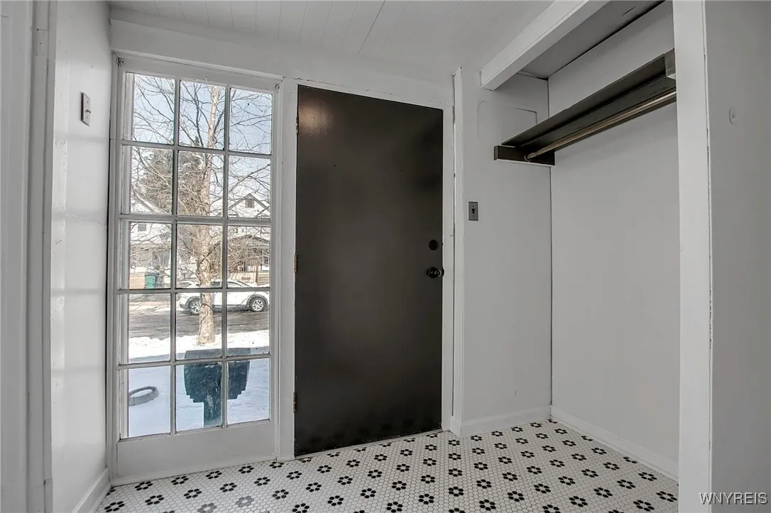 49 Lockwood Avenue, Buffalo, New York 14220, Buffalo, New York 14220, 3 Bedrooms Bedrooms, 8 Rooms Rooms,1 BathroomBathrooms,Residential,Closed,49 Lockwood Avenue, Buffalo, New York 14220,0,B1589027