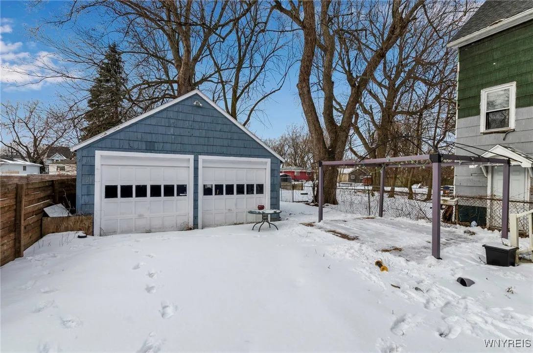 110 Sage Avenue, Buffalo, New York 14210, Buffalo, New York 14210, 2 Bedrooms Bedrooms, 5 Rooms Rooms,1 BathroomBathrooms,Residential,Closed,110 Sage Avenue, Buffalo, New York 14210,0,B1588536