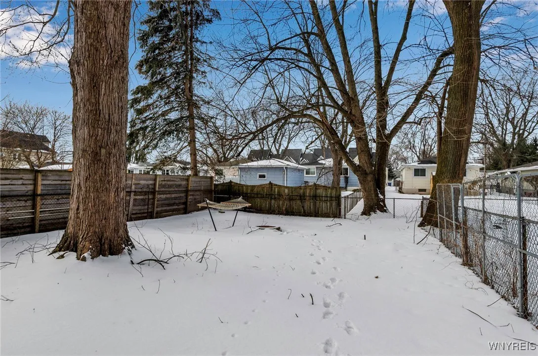 110 Sage Avenue, Buffalo, New York 14210, Buffalo, New York 14210, 2 Bedrooms Bedrooms, 5 Rooms Rooms,1 BathroomBathrooms,Residential,Closed,110 Sage Avenue, Buffalo, New York 14210,0,B1588536