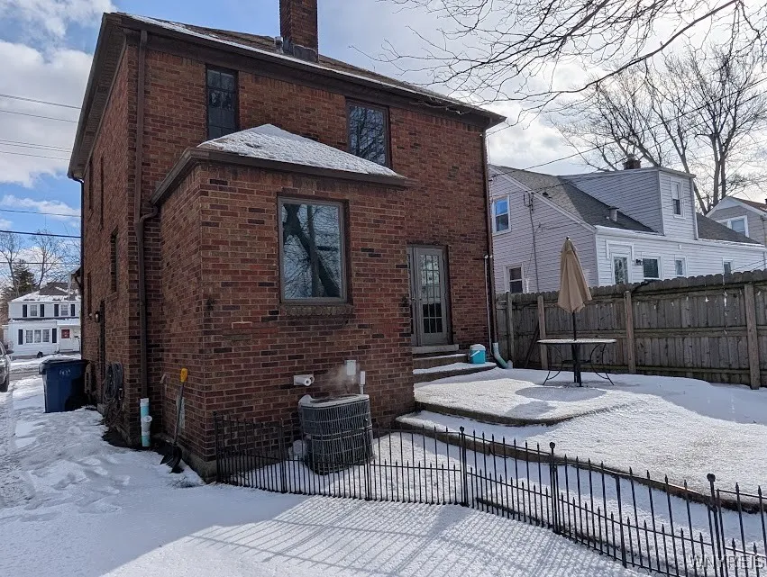 1388 Eggert Road, Amherst, New York 14226, Amherst, New York 14226, 3 Bedrooms Bedrooms, 6 Rooms Rooms,1 BathroomBathrooms,Residential Lease,Closed,1388 Eggert Road, Amherst, New York 14226,0,B1589085