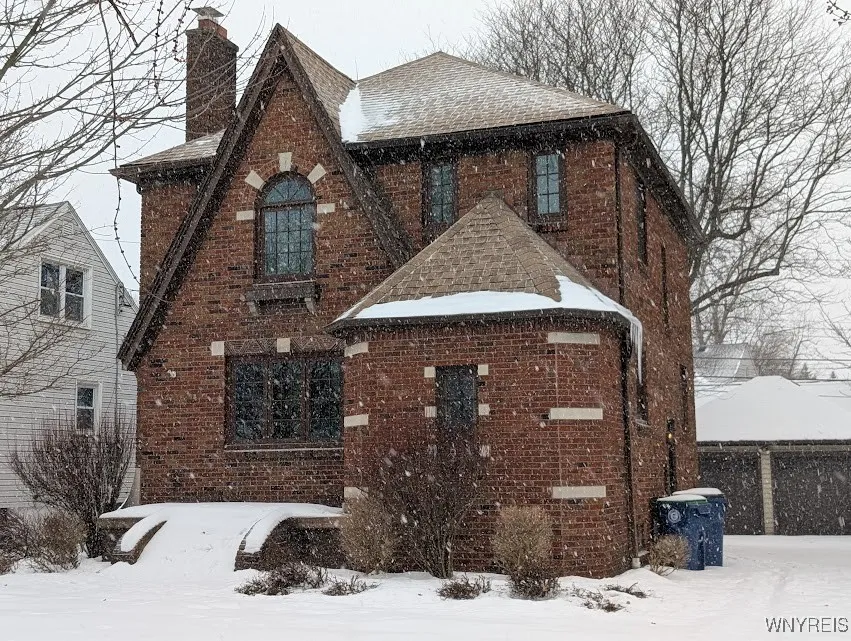 1388 Eggert Road, Amherst, New York 14226, Amherst, New York 14226, 3 Bedrooms Bedrooms, 6 Rooms Rooms,1 BathroomBathrooms,Residential Lease,Closed,1388 Eggert Road, Amherst, New York 14226,0,B1589085