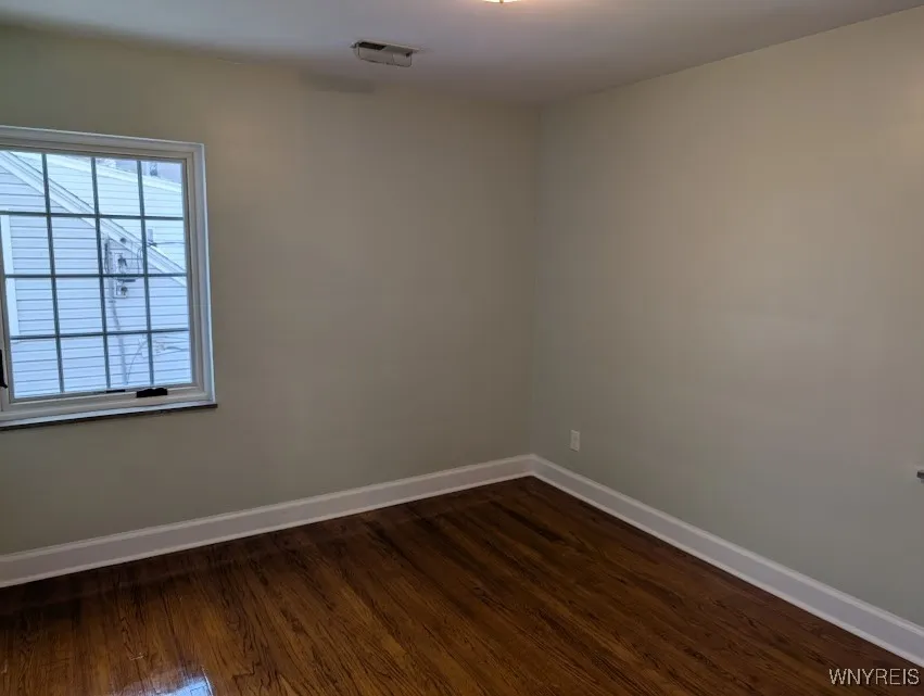 1388 Eggert Road, Amherst, New York 14226, Amherst, New York 14226, 3 Bedrooms Bedrooms, 6 Rooms Rooms,1 BathroomBathrooms,Residential Lease,Closed,1388 Eggert Road, Amherst, New York 14226,0,B1589085
