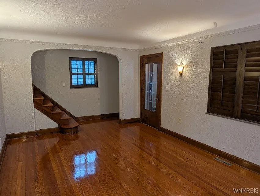1388 Eggert Road, Amherst, New York 14226, Amherst, New York 14226, 3 Bedrooms Bedrooms, 6 Rooms Rooms,1 BathroomBathrooms,Residential Lease,Closed,1388 Eggert Road, Amherst, New York 14226,0,B1589085