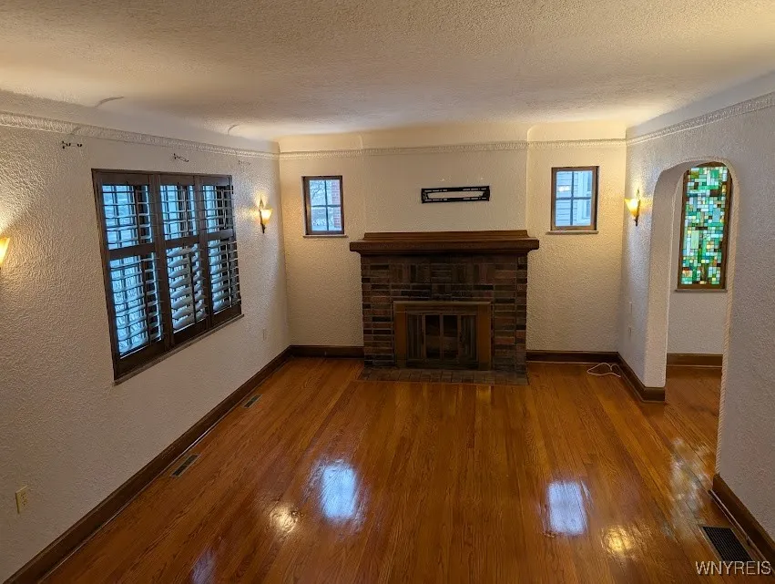 1388 Eggert Road, Amherst, New York 14226, Amherst, New York 14226, 3 Bedrooms Bedrooms, 6 Rooms Rooms,1 BathroomBathrooms,Residential Lease,Closed,1388 Eggert Road, Amherst, New York 14226,0,B1589085