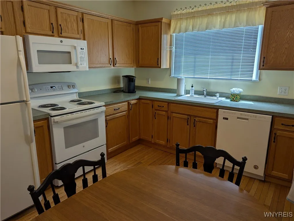 542 Mckinley Parkway, Buffalo, New York 14220, Buffalo, New York 14220, 3 Bedrooms Bedrooms, 9 Rooms Rooms,1 BathroomBathrooms,Residential Lease,Closed,542 Mckinley Parkway, Buffalo, New York 14220,0,B1589098