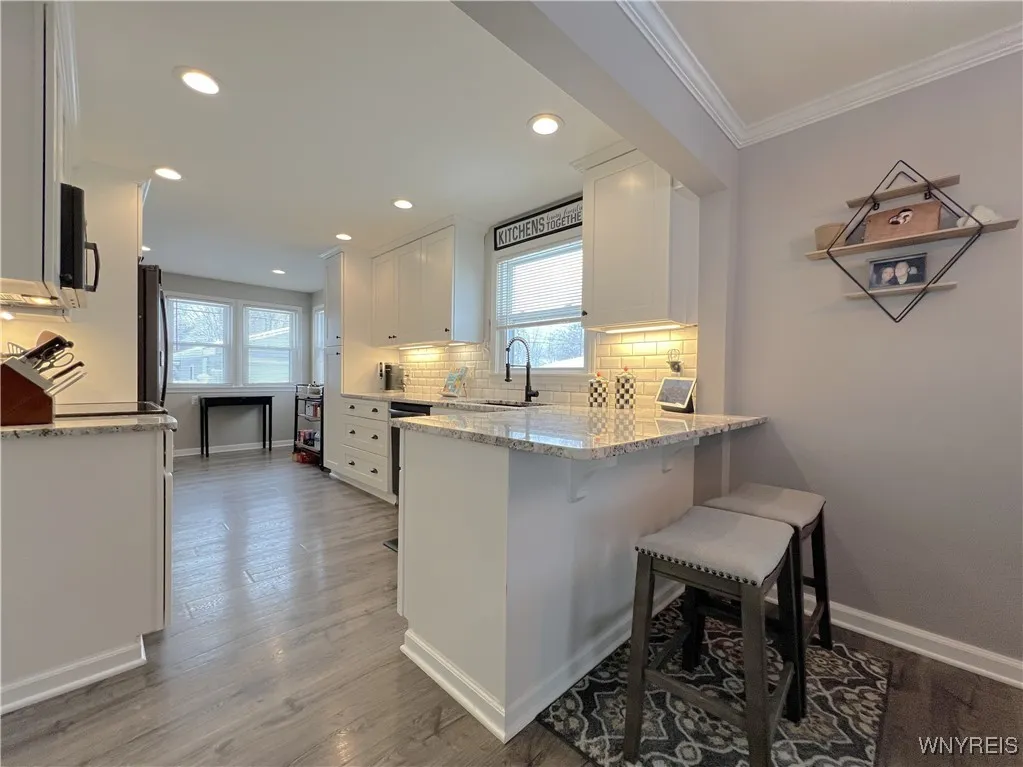 138 South Meadow Drive W, North Tonawanda, New Yor, North Tonawanda, New York 14120, 3 Bedrooms Bedrooms, 7 Rooms Rooms,2 BathroomsBathrooms,Residential,Closed,138 South Meadow Drive W, North Tonawanda, New Yor,0,B1588975