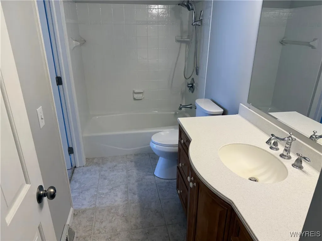 342 Forest Drive, West Seneca, New York 14224, West Seneca, New York 14224, 3 Bedrooms Bedrooms, 8 Rooms Rooms,1 BathroomBathrooms,Residential,Closed,342 Forest Drive, West Seneca, New York 14224,0,B1589064