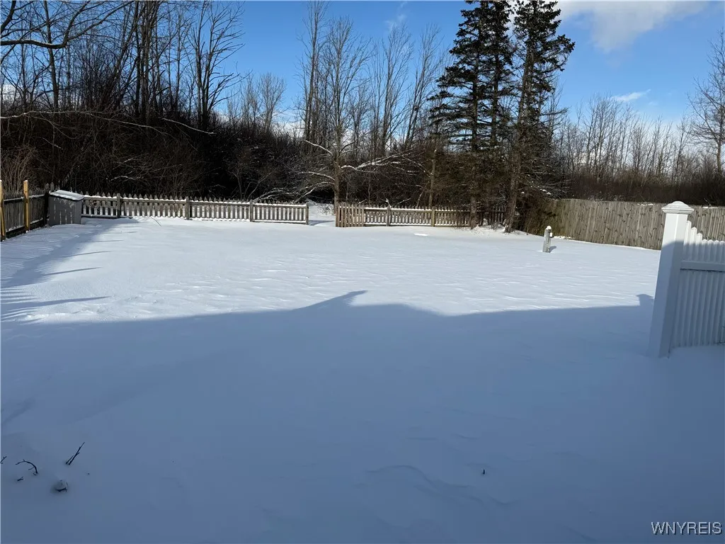 342 Forest Drive, West Seneca, New York 14224, West Seneca, New York 14224, 3 Bedrooms Bedrooms, 8 Rooms Rooms,1 BathroomBathrooms,Residential,Closed,342 Forest Drive, West Seneca, New York 14224,0,B1589064