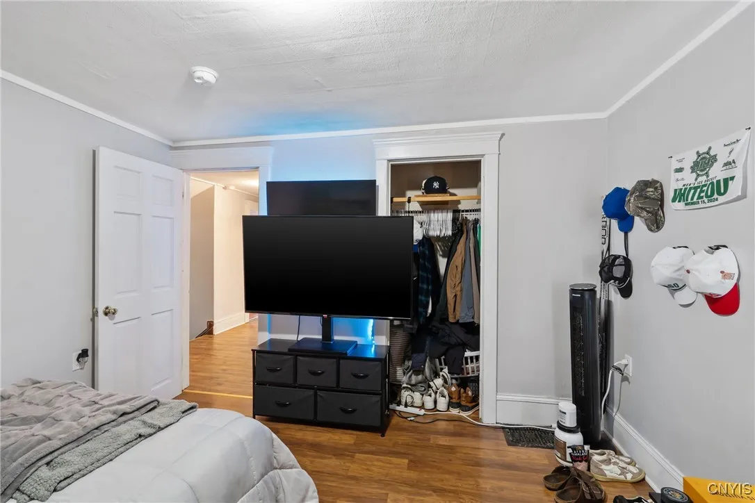 2nd Floor Bedroom (3)