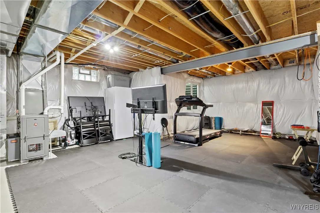 2350 Burbank Drive, Hamburg, New York 14085, Hamburg, New York 14085, 3 Bedrooms Bedrooms, 6 Rooms Rooms,2 BathroomsBathrooms,Residential,Closed,2350 Burbank Drive, Hamburg, New York 14085,0,B1587349