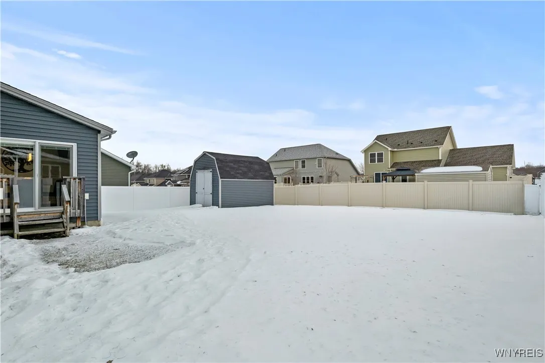 2350 Burbank Drive, Hamburg, New York 14085, Hamburg, New York 14085, 3 Bedrooms Bedrooms, 6 Rooms Rooms,2 BathroomsBathrooms,Residential,Closed,2350 Burbank Drive, Hamburg, New York 14085,0,B1587349