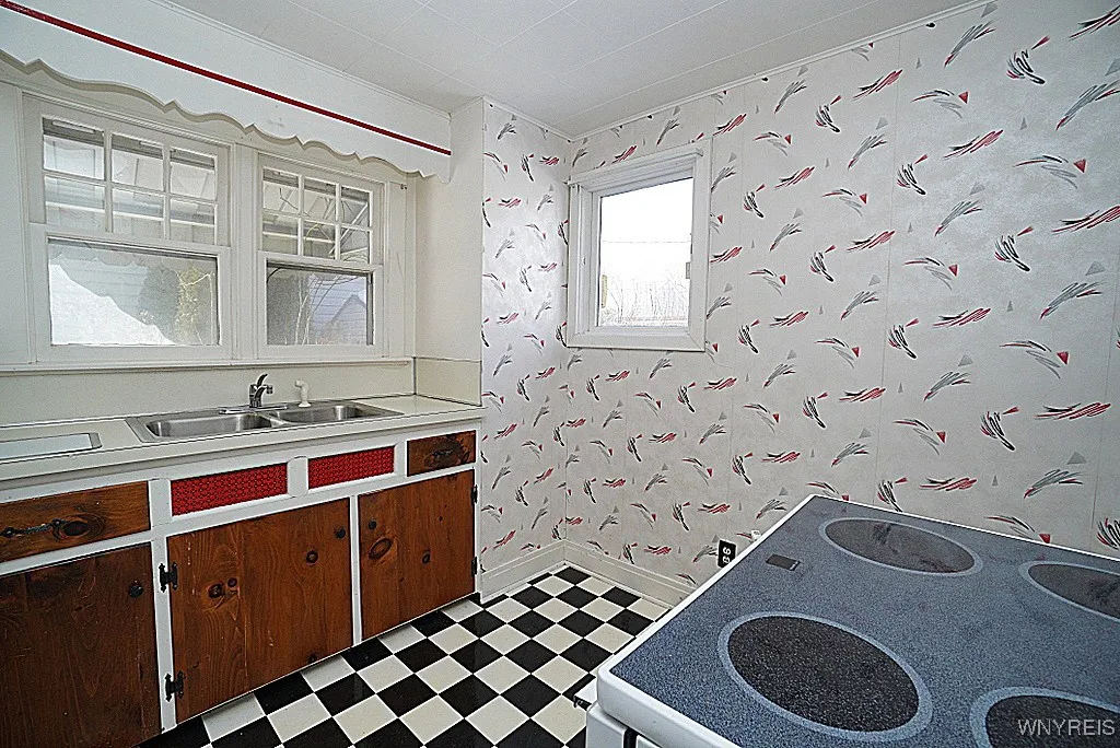196 Spaulding Street, North Tonawanda, New York 14, North Tonawanda, New York 14120, 3 Bedrooms Bedrooms, 6 Rooms Rooms,1 BathroomBathrooms,Residential,Closed,196 Spaulding Street, North Tonawanda, New York 14,0,B1589156