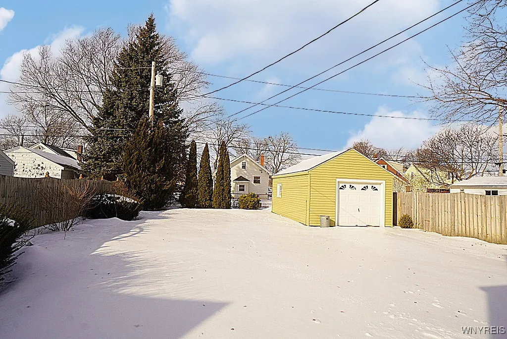 196 Spaulding Street, North Tonawanda, New York 14, North Tonawanda, New York 14120, 3 Bedrooms Bedrooms, 6 Rooms Rooms,1 BathroomBathrooms,Residential,Closed,196 Spaulding Street, North Tonawanda, New York 14,0,B1589156