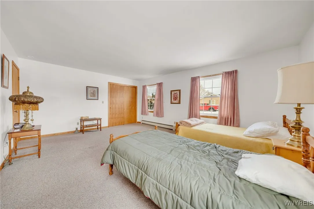 38 Lake Avenue, Yates, New York 14098, Yates, New York 14098, 5 Bedrooms Bedrooms, 10 Rooms Rooms,2 BathroomsBathrooms,Residential,Closed,38 Lake Avenue, Yates, New York 14098,0,B1588997