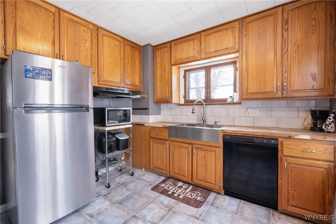 294 Fredericka Street, North Tonawanda, New York 1, North Tonawanda, New York 14120, 3 Bedrooms Bedrooms, 6 Rooms Rooms,1 BathroomBathrooms,Residential,Closed,294 Fredericka Street, North Tonawanda, New York 1,0,B1589182