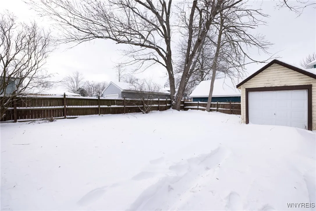 294 Fredericka Street, North Tonawanda, New York 1, North Tonawanda, New York 14120, 3 Bedrooms Bedrooms, 6 Rooms Rooms,1 BathroomBathrooms,Residential,Closed,294 Fredericka Street, North Tonawanda, New York 1,0,B1589182