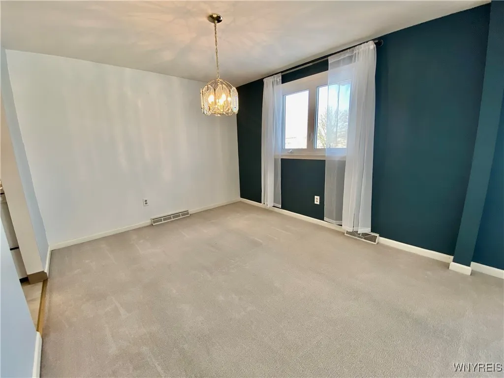 140 Old Lyme Drive 8, Amherst, New York 14221, Amherst, New York 14221, 2 Bedrooms Bedrooms, 5 Rooms Rooms,2 BathroomsBathrooms,Residential,Closed,140 Old Lyme Drive 8, Amherst, New York 14221,0,B1589118