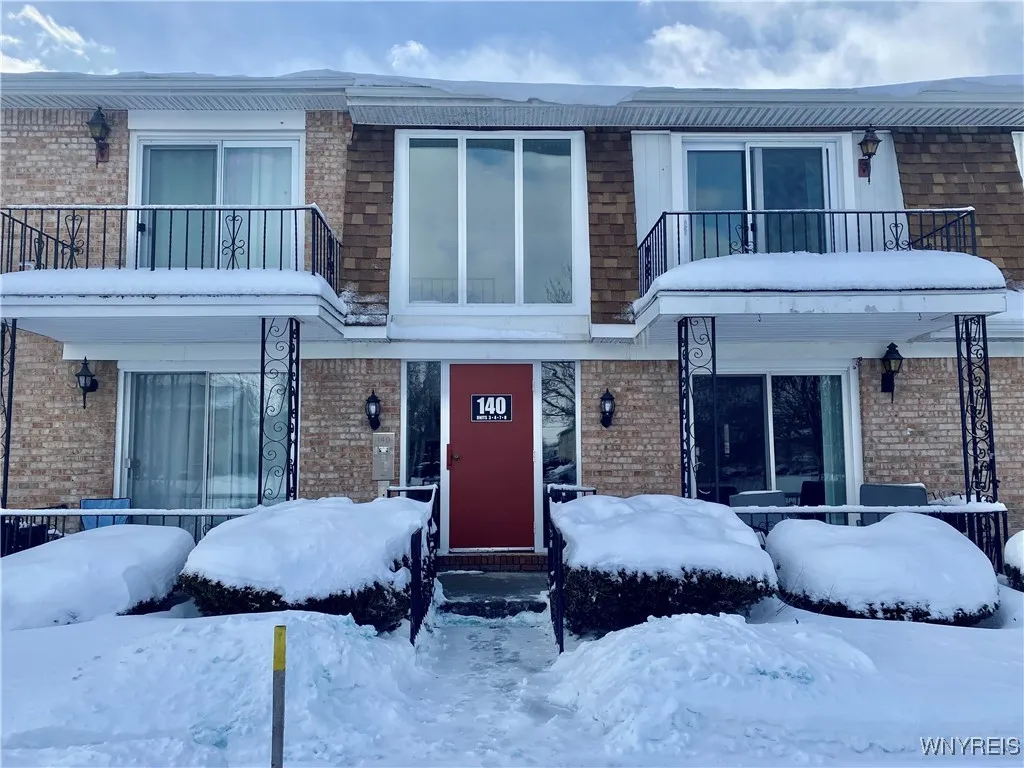 140 Old Lyme Drive 8, Amherst, New York 14221, Amherst, New York 14221, 2 Bedrooms Bedrooms, 5 Rooms Rooms,2 BathroomsBathrooms,Residential,Closed,140 Old Lyme Drive 8, Amherst, New York 14221,0,B1589118