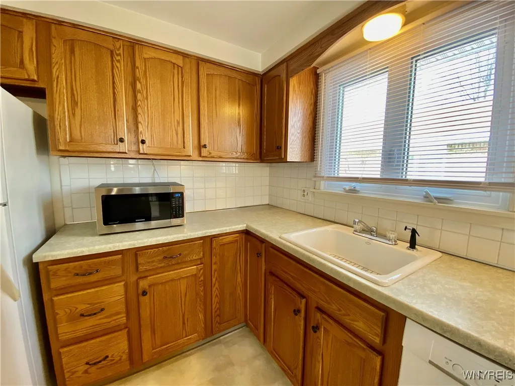 140 Old Lyme Drive 8, Amherst, New York 14221, Amherst, New York 14221, 2 Bedrooms Bedrooms, 5 Rooms Rooms,2 BathroomsBathrooms,Residential,Closed,140 Old Lyme Drive 8, Amherst, New York 14221,0,B1589118
