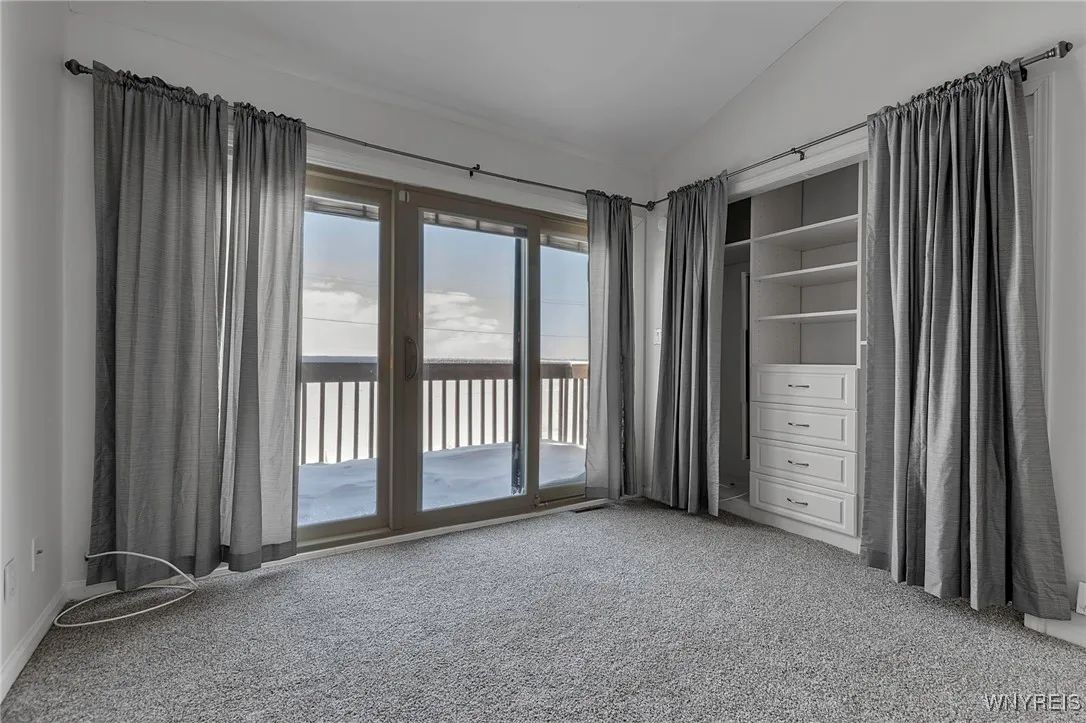 402 Lakefront Boulevard, Buffalo, New York 14202, Buffalo, New York 14202, 2 Bedrooms Bedrooms, 5 Rooms Rooms,2 BathroomsBathrooms,Residential,Closed,402 Lakefront Boulevard, Buffalo, New York 14202,0,B1588699