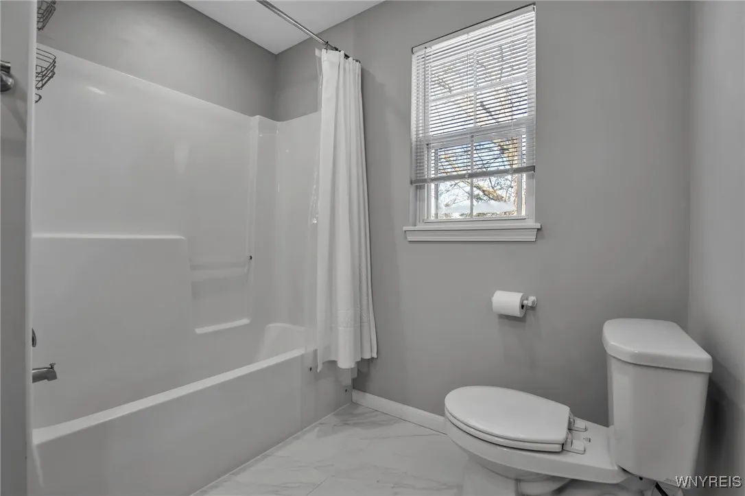 2755 North Forest Road B, Amherst, New York 14068, Amherst, New York 14068, 2 Bedrooms Bedrooms, 4 Rooms Rooms,2 BathroomsBathrooms,Residential,Closed,2755 North Forest Road B, Amherst, New York 14068,0,B1589087