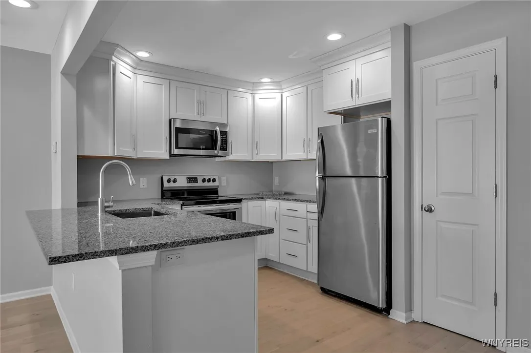 2755 North Forest Road B, Amherst, New York 14068, Amherst, New York 14068, 2 Bedrooms Bedrooms, 4 Rooms Rooms,2 BathroomsBathrooms,Residential,Closed,2755 North Forest Road B, Amherst, New York 14068,0,B1589087