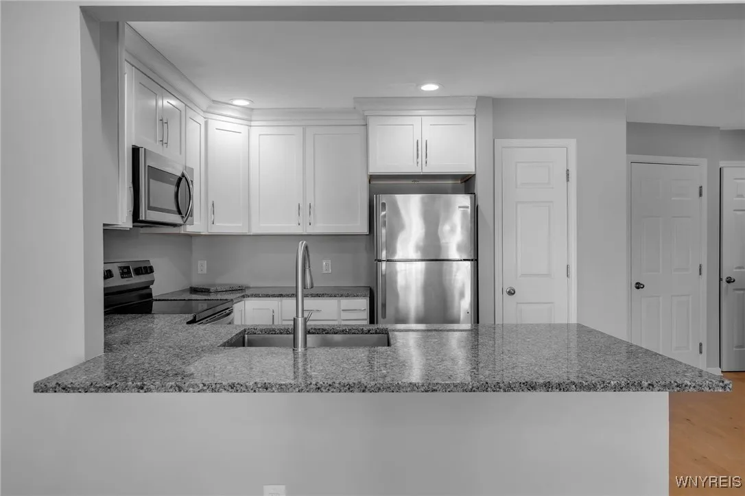 2755 North Forest Road B, Amherst, New York 14068, Amherst, New York 14068, 2 Bedrooms Bedrooms, 4 Rooms Rooms,2 BathroomsBathrooms,Residential,Closed,2755 North Forest Road B, Amherst, New York 14068,0,B1589087
