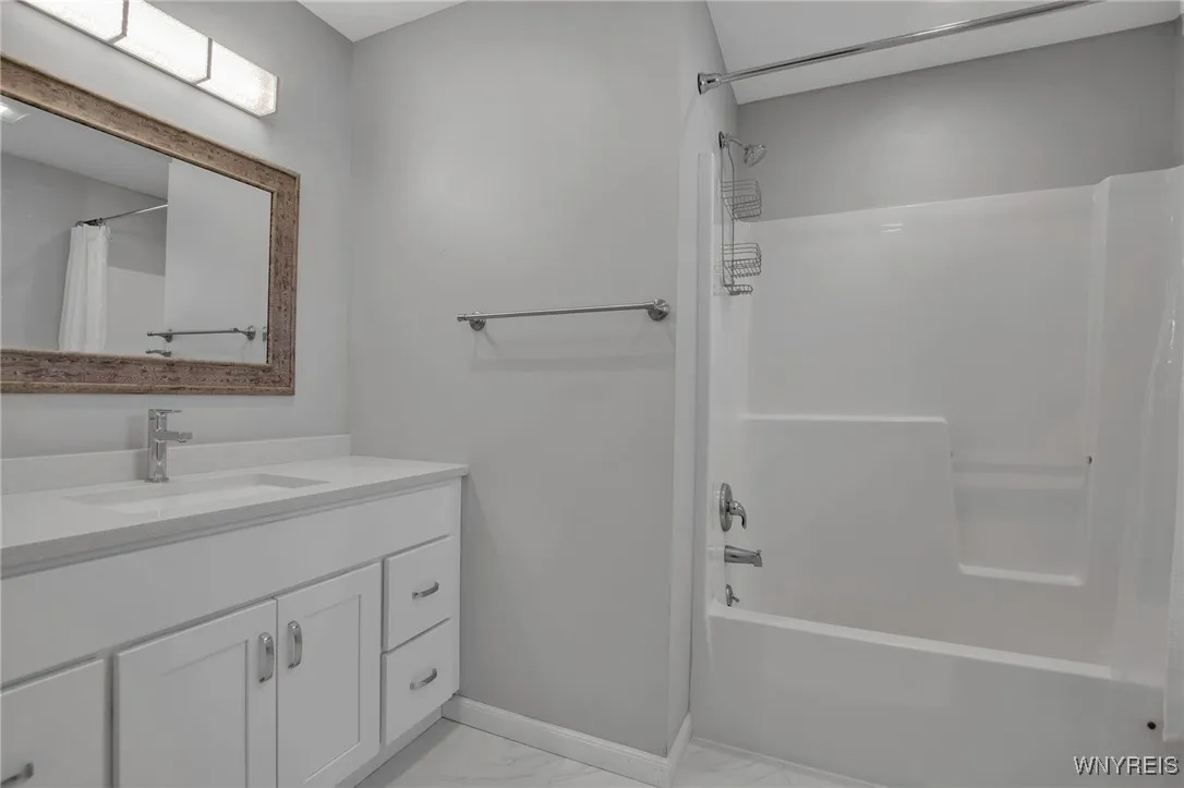 2755 North Forest Road B, Amherst, New York 14068, Amherst, New York 14068, 2 Bedrooms Bedrooms, 4 Rooms Rooms,2 BathroomsBathrooms,Residential,Closed,2755 North Forest Road B, Amherst, New York 14068,0,B1589087
